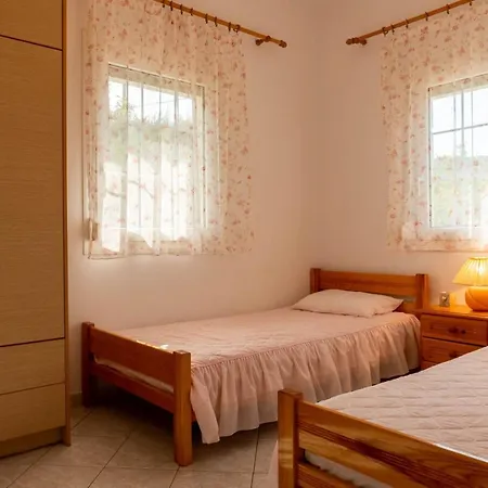 Garden House, Kalamaki Holiday home